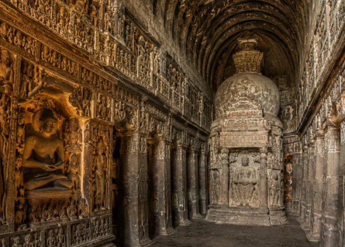 5 Jyotirlinga with Aurangabad Heritage Tour featuring sacred Shiva temples, Ellora Caves and Bibi Ka Maqbara