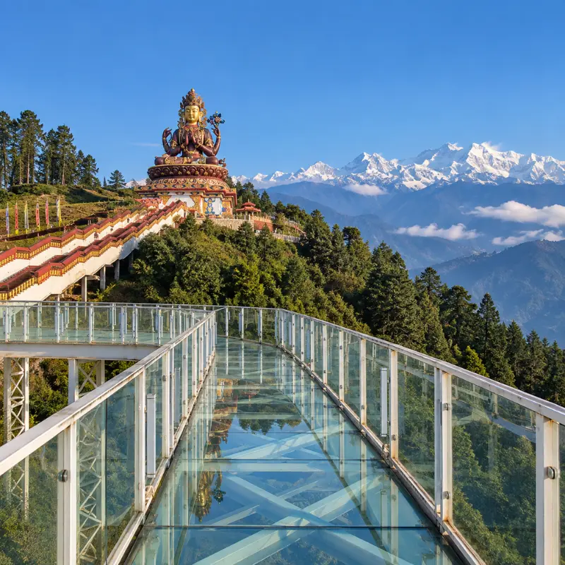 Eastern Himalaya and Meghalaya tour with Himalayan mountains, Kaziranga wildlife, waterfalls and scenic valleys