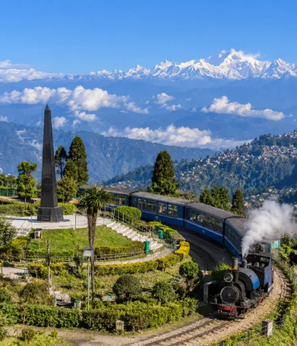 Gangtok and Darjeeling hill escape with Himalayan mountains, tea gardens and scenic hill station landscapes
