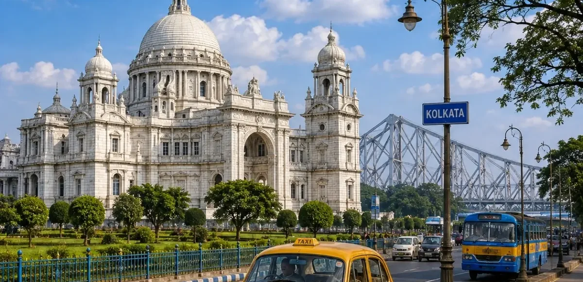 Kolkata City Tour Package featuring Victoria Memorial, Howrah Bridge, Dakshineswar Kali Temple, Indian Museum and Park Street