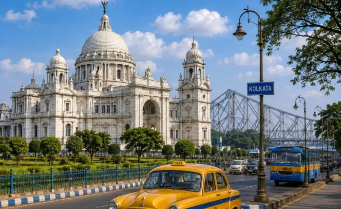 Kolkata City Tour Package featuring Victoria Memorial, Howrah Bridge, Dakshineswar Kali Temple, Indian Museum and Park Street