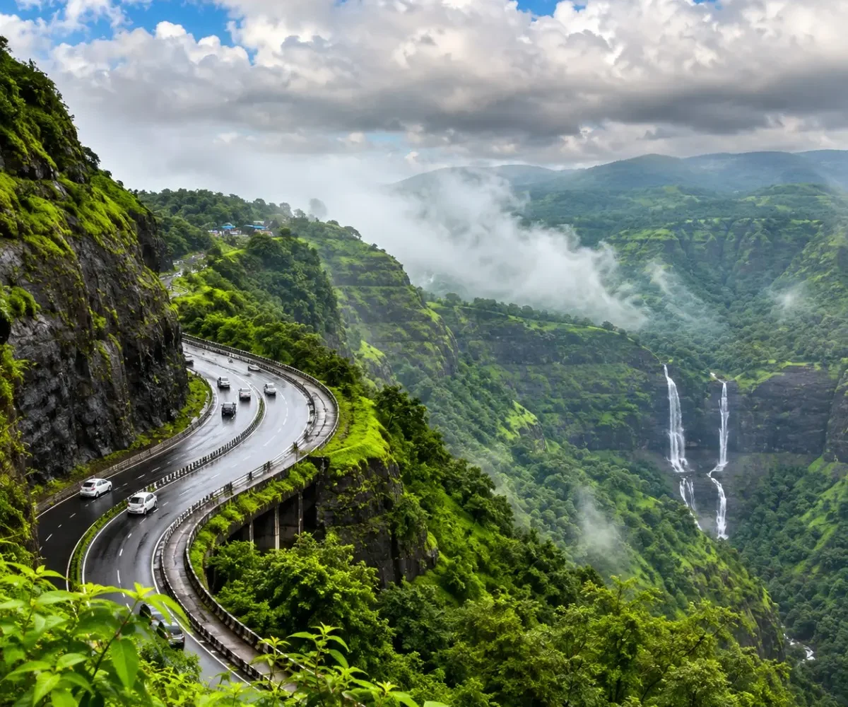 Lonavala Khandala Weekend Tour Package featuring Tiger Point, Bhushi Dam, Rajmachi Point, lush green valleys, waterfalls and scenic hill station landscapes.