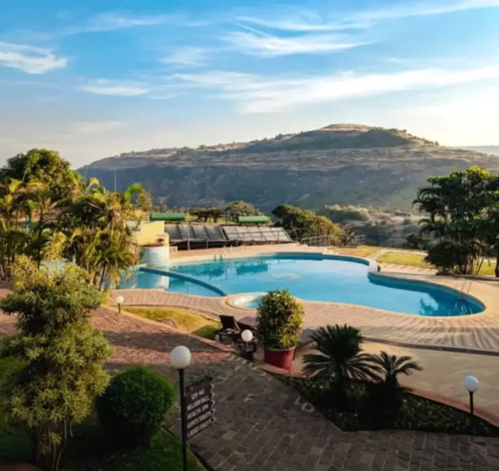 Lonavala and Mahabaleshwar scenic hill station tour with misty Sahyadri mountains, lush green valleys and panoramic viewpoints