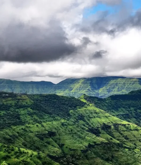 Mahabaleshwar and Panchgani nature retreat with lush green valleys, misty Sahyadri hills and scenic viewpoints