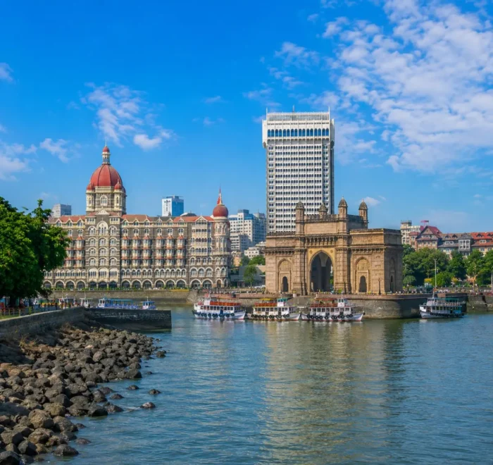 Mumbai City Tour Package featuring Gateway of India, Marine Drive, Chhatrapati Shivaji Maharaj Terminus, Juhu Beach and the Bandra-Worli Sea Link.