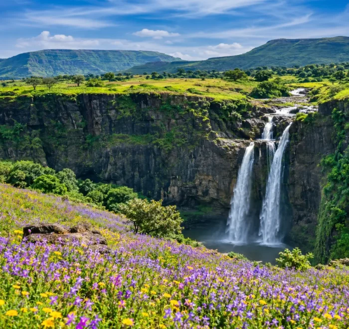 Satara Kaas Plateau Thoseghar Tour Package featuring Kaas Plateau, Thoseghar Waterfalls, Kaas Lake, Sajjangad Fort and the scenic Sahyadri hills.