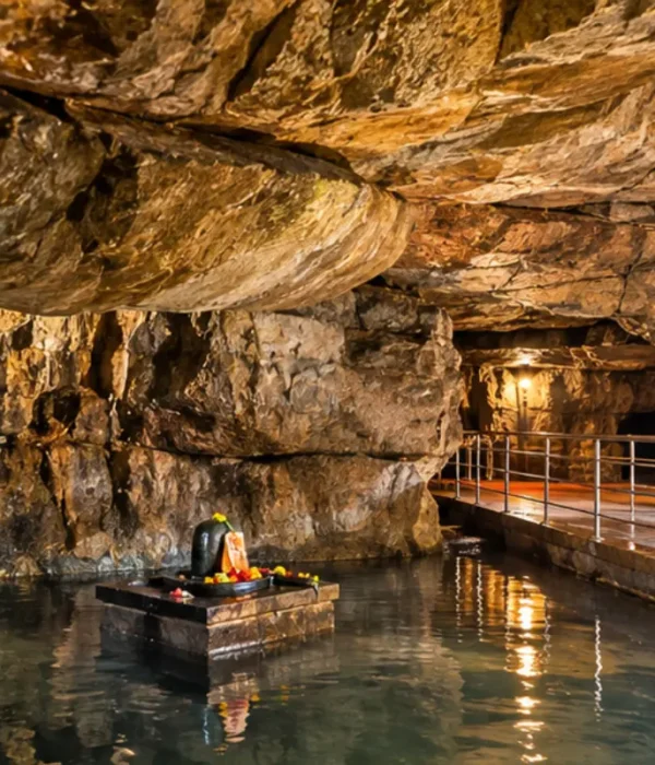 Uttar Pradesh pilgrimage and heritage tour featuring sacred temples, Taj Mahal, Ram Mandir and Varanasi ghats