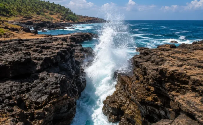 Velneshwar Hedvi and Guhagar coastal tour with serene Konkan beaches, temples and Arabian Sea views