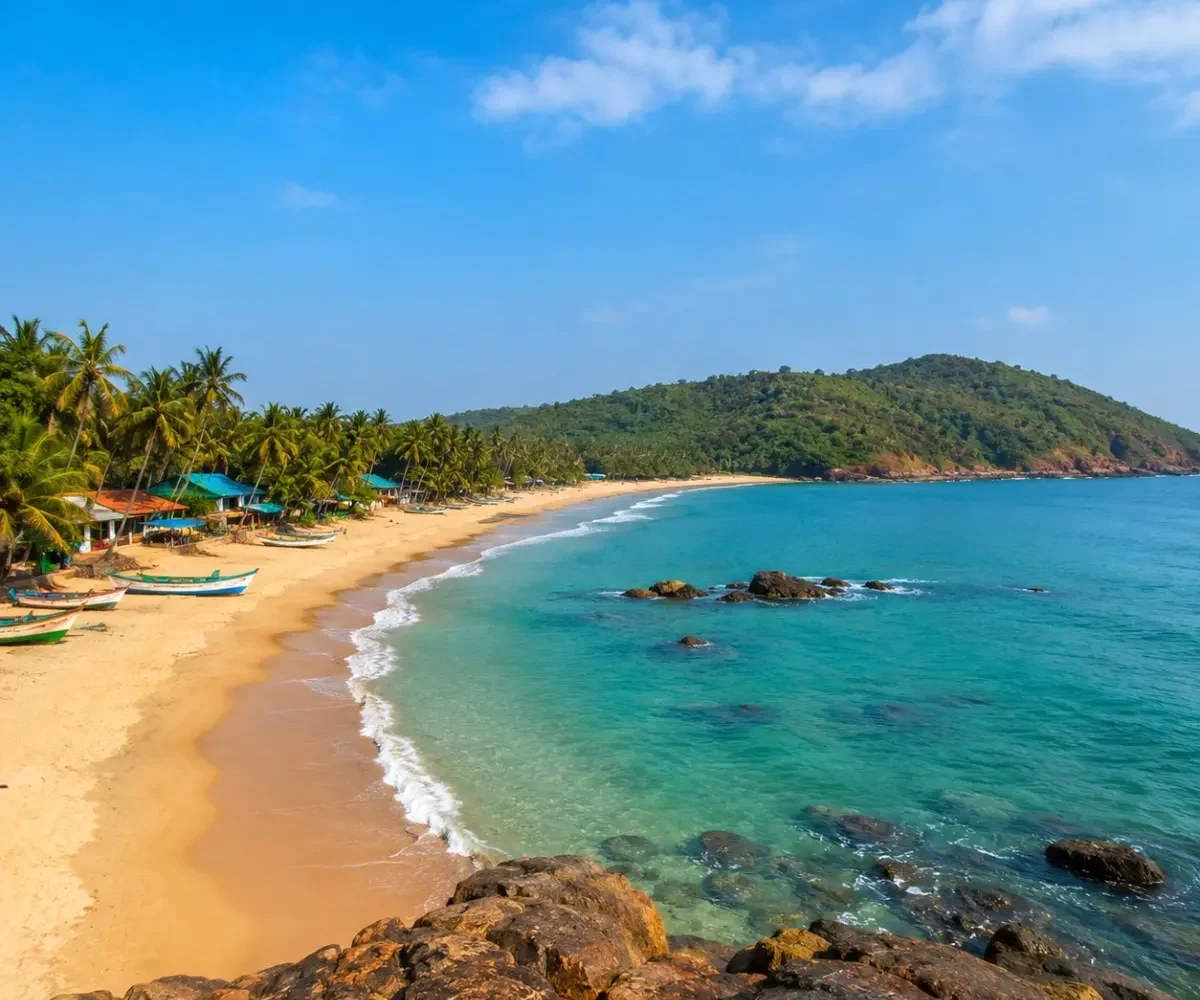 Gokarna Beach Retreat Tour Package featuring Om Beach, Kudle Beach, Paradise Beach, Mahabaleshwar Temple and scenic coastal landscapes.