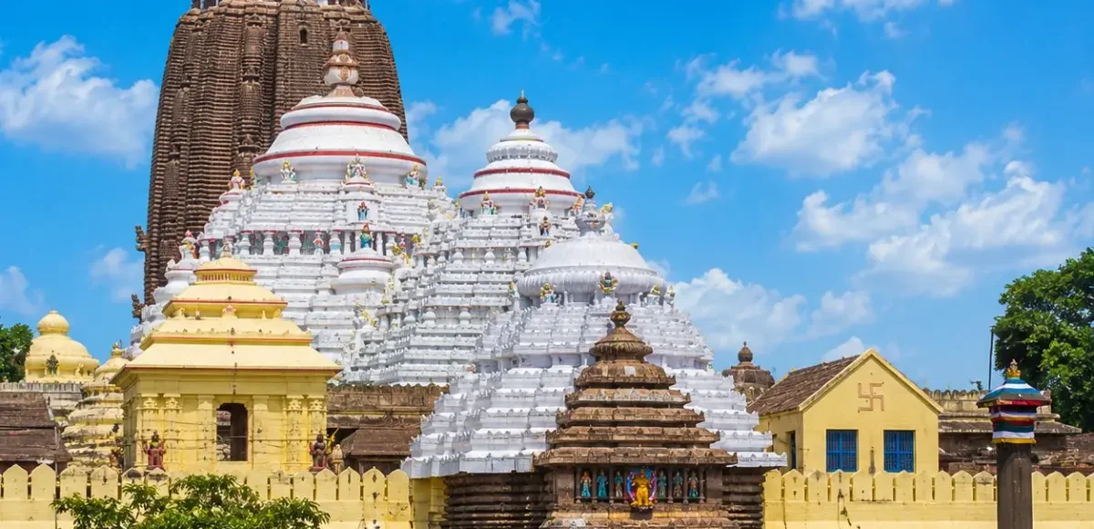 Puri Jagannath & Konark Temple Tour Package featuring Jagannath Temple, Konark Sun Temple, Chandrabhaga Beach and Odisha pilgrimage attractions.