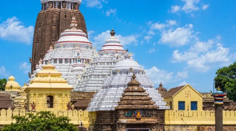 Puri Jagannath & Konark Temple Tour Package featuring Jagannath Temple, Konark Sun Temple, Chandrabhaga Beach and Odisha pilgrimage attractions.