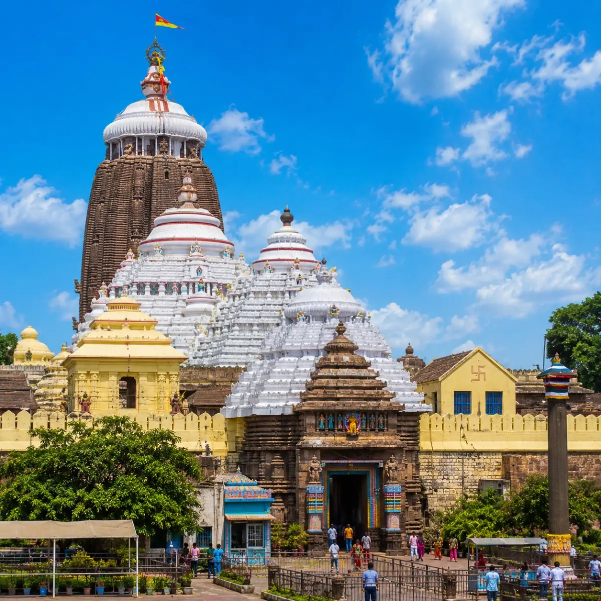 Puri Jagannath & Konark Temple Tour Package featuring Jagannath Temple, Konark Sun Temple, Chandrabhaga Beach and Odisha pilgrimage attractions.