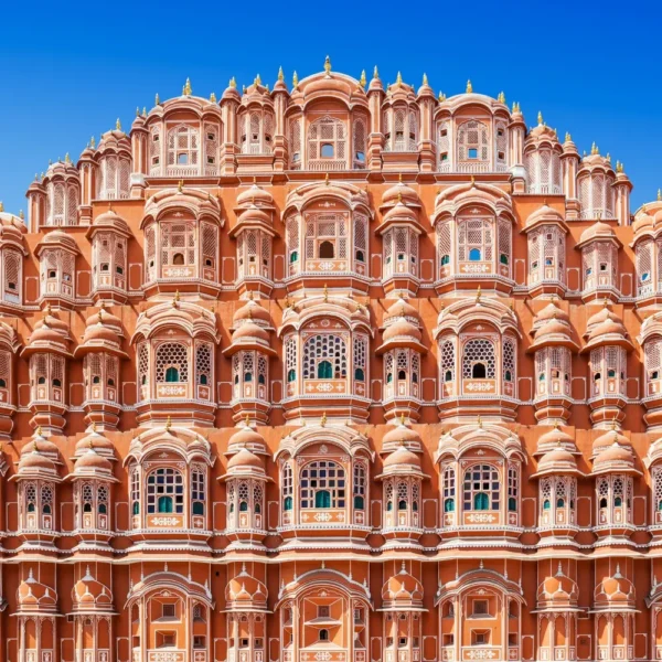 Jaipur Udaipur package featuring Hawa Mahal, royal Rajput architecture and vibrant Rajasthan heritage beauty