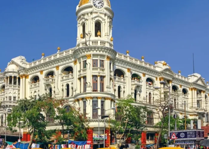 Kolkata City Highlights Package with heritage building, yellow taxis, colonial architecture and vibrant city view