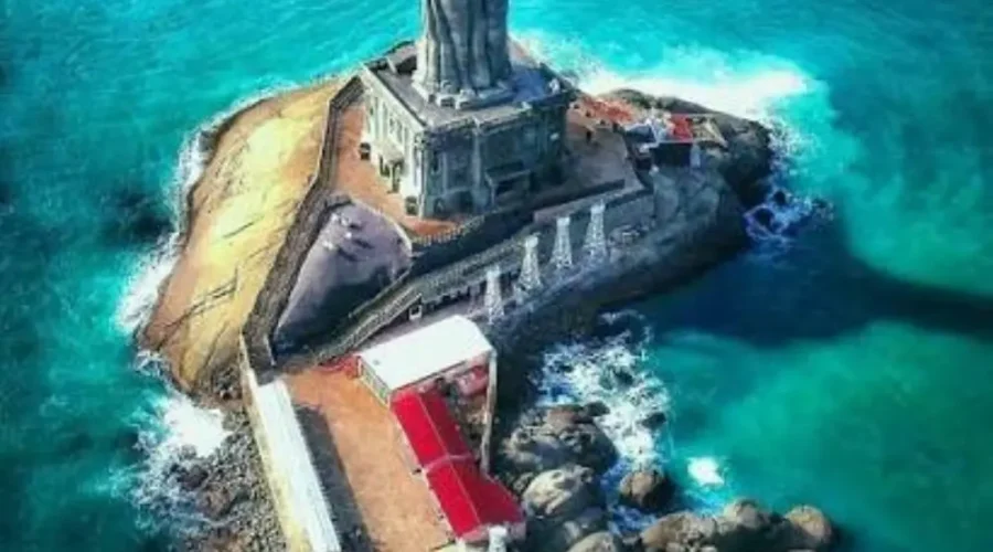 Madurai Rameswaram Kanyakumari tour image featuring the iconic Thiruvalluvar Statue surrounded by turquoise sea at Kanyakumari