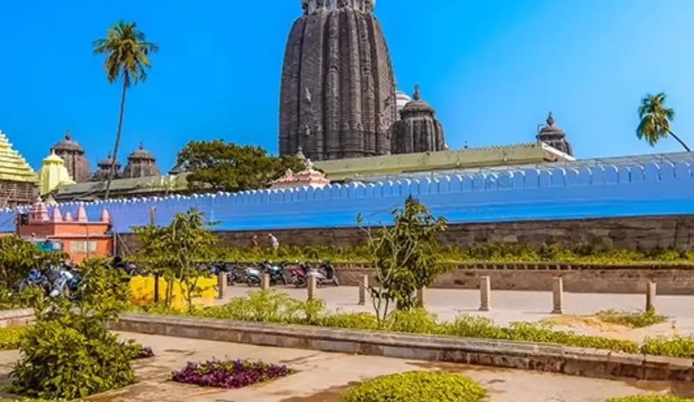 Puri Konark Bhubaneswar package featuring Jagannath Temple, sacred architecture and spiritual Odisha pilgrimage landmark
