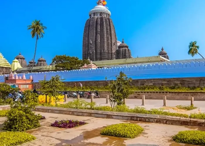 Puri Konark Bhubaneswar package featuring Jagannath Temple, sacred architecture and spiritual Odisha pilgrimage landmark