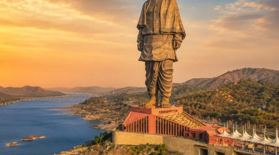 Ahmedabad Vadodara Statue of Unity Tour Package featuring Statue of Unity, Laxmi Vilas Palace, Sabarmati Ashram, Sardar Sarovar Dam and Sayaji Baug.