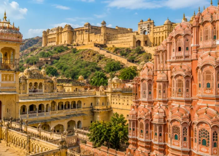 Jaipur city with Hawa Mahal, Amber Fort, royal pink architecture and clear morning daylight in Rajasthan.